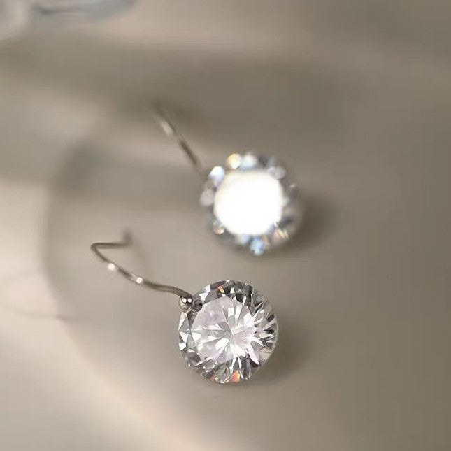 Light Luxury Temperament Earrings Exquisite Socialite Style Daily Versatile Ear Accessories