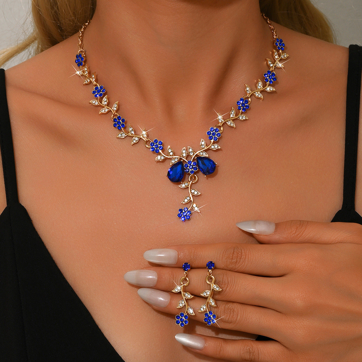 Women's Bridal Accessory Necklace And Earrings Set