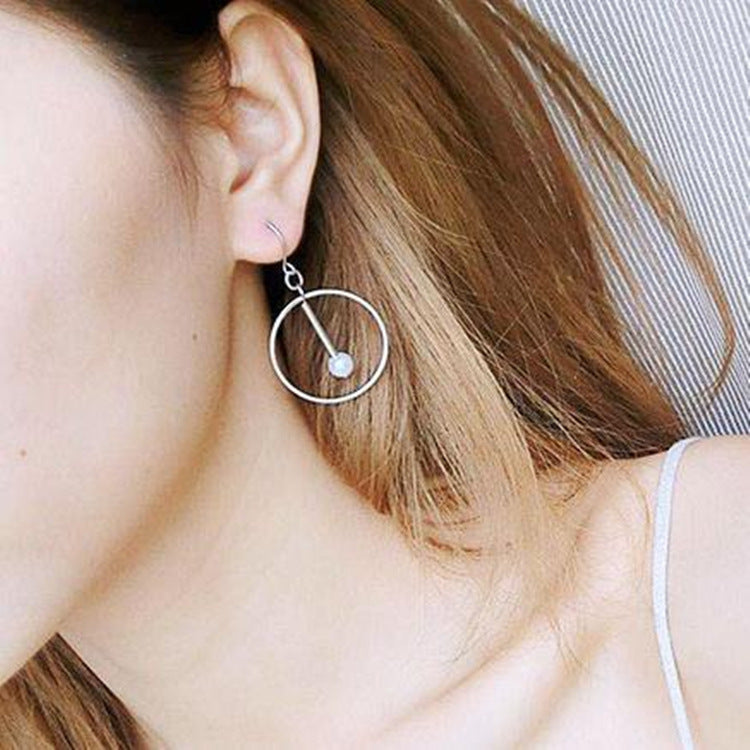 Women's Fashion Versatile Geometric Hollow-out Earrings