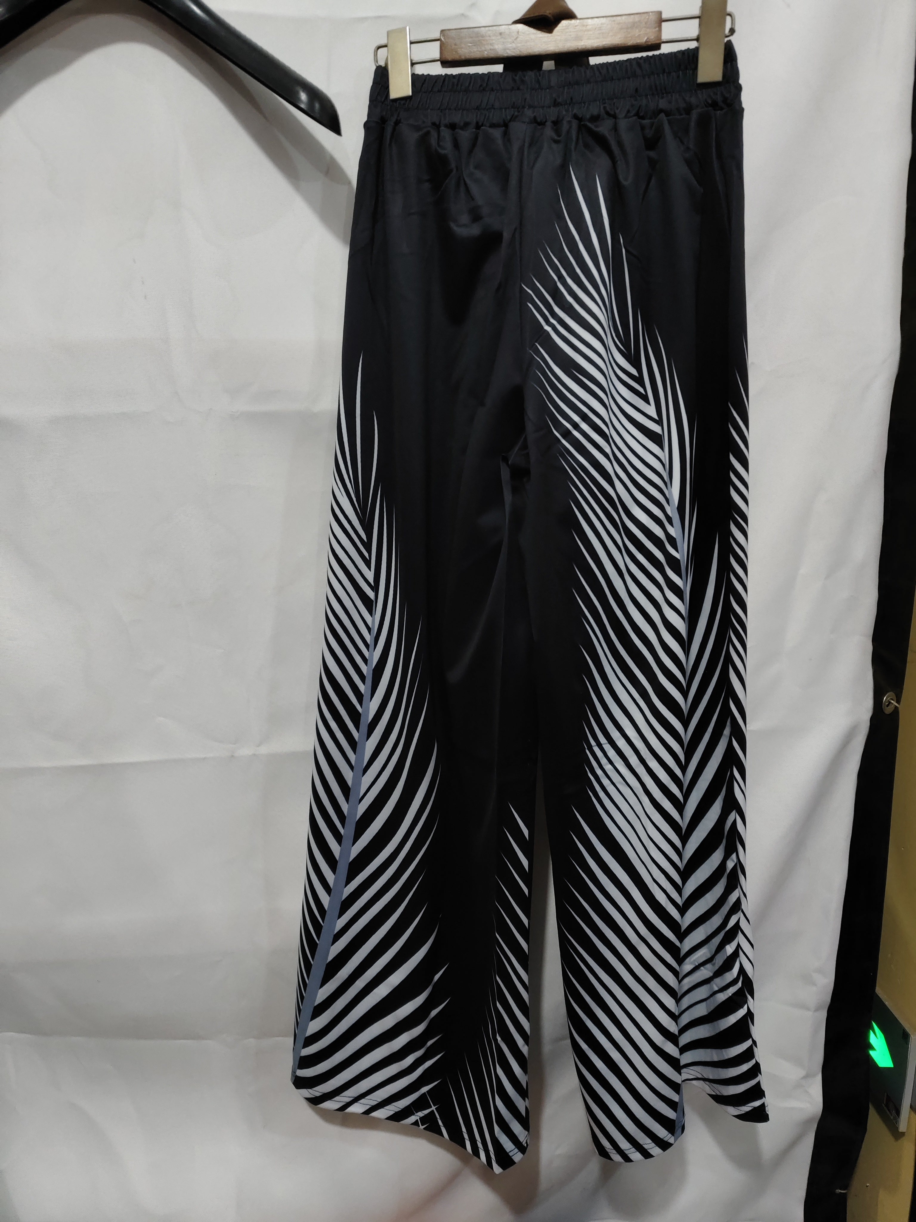 Fashion Elegant Striped Leaf Positioning Printed Wide-leg Pants Women