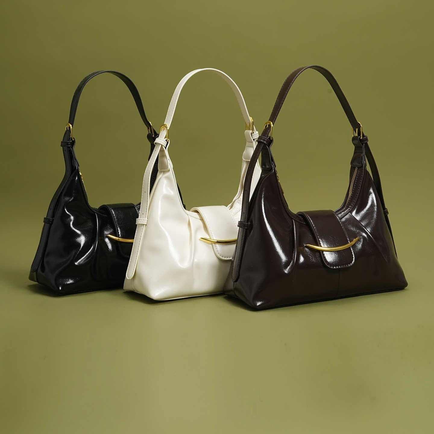 High-quality Retro Large-capacity Shoulder Underarm Bag