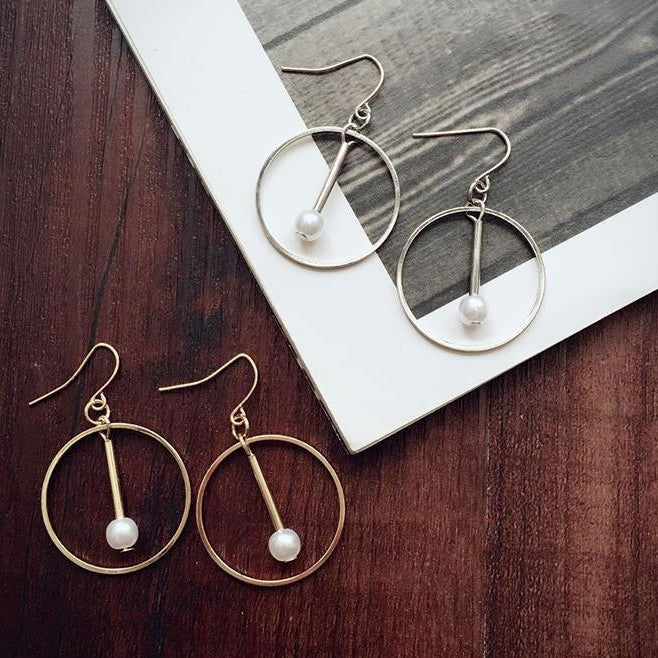 Women's Fashion Versatile Geometric Hollow-out Earrings